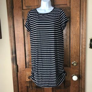 Lili's Closet Black w/White Stripes Tee Dress w/Self-Tie Shirred Sides Large